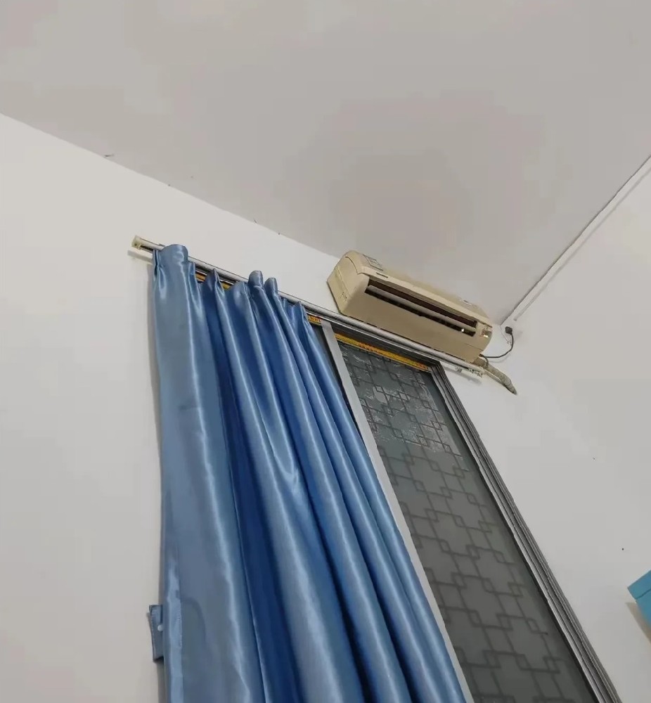 昨晚開了一晚上空調(diào)，好家伙，居然用了 20 度電！