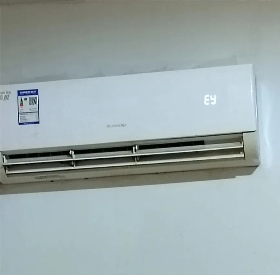 我老公在家開空調(diào)的時(shí)候我就要把冬天的被子抱出來(lái)